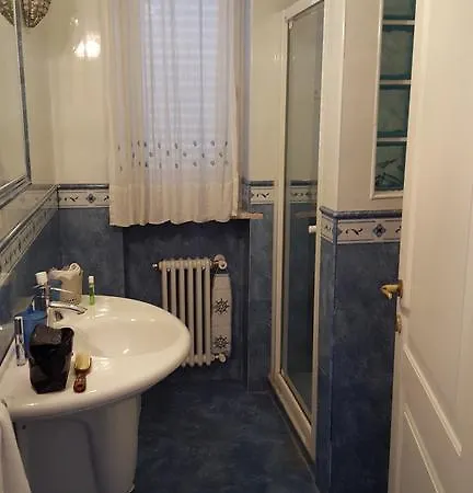 White Lacco Ameno Apartment